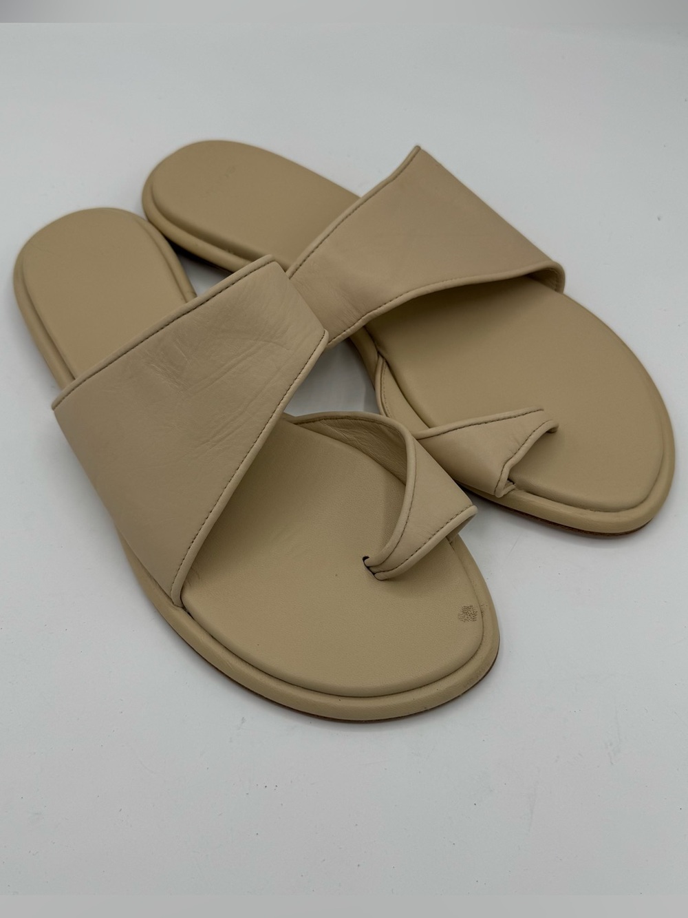 Vince Lukas Flat Slide Sandal Women 8 Beige Leather Minimalist Slip On Neutral‎